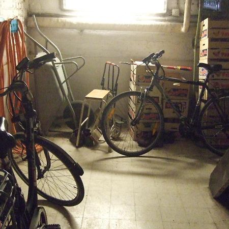 Guestrooms Bij Het Station Van Drongen Gand Esterno foto