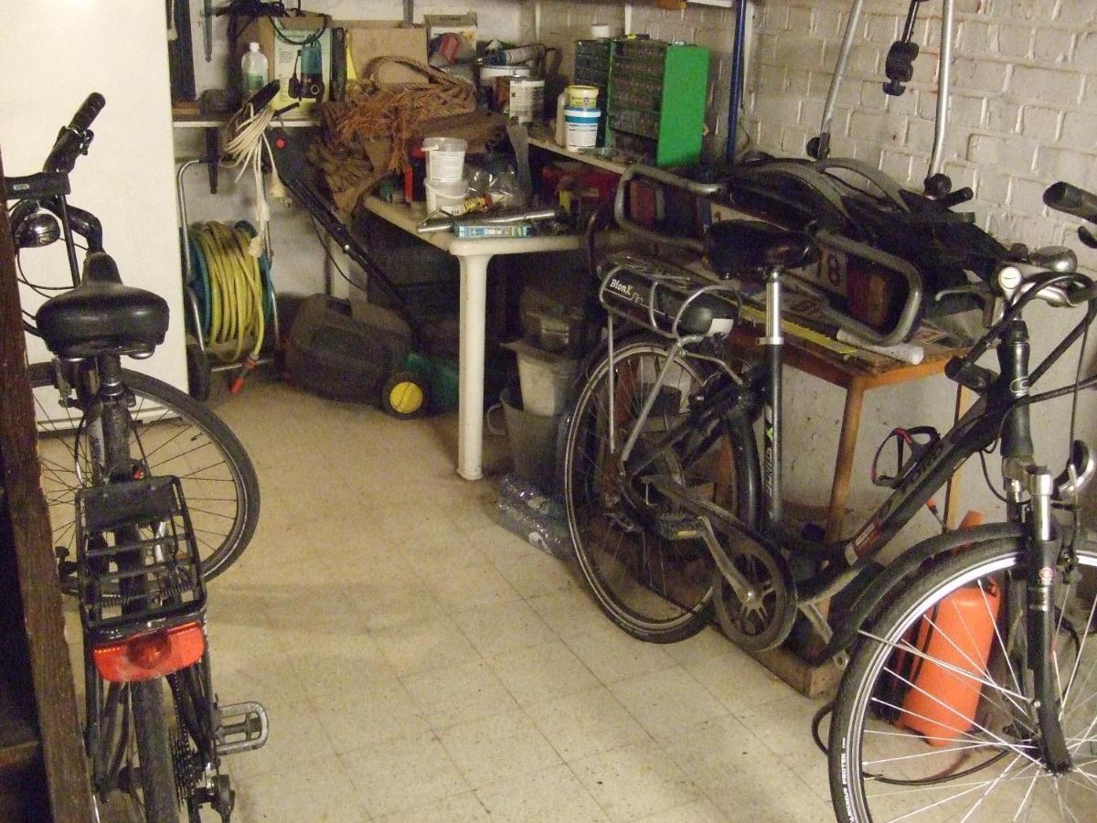 Guestrooms Bij Het Station Van Drongen Gand Esterno foto