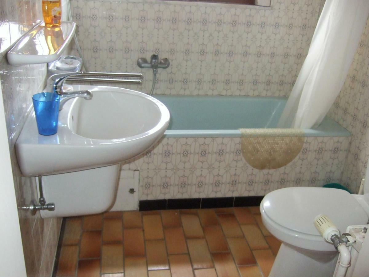 Guestrooms Bij Het Station Van Drongen Gand Esterno foto